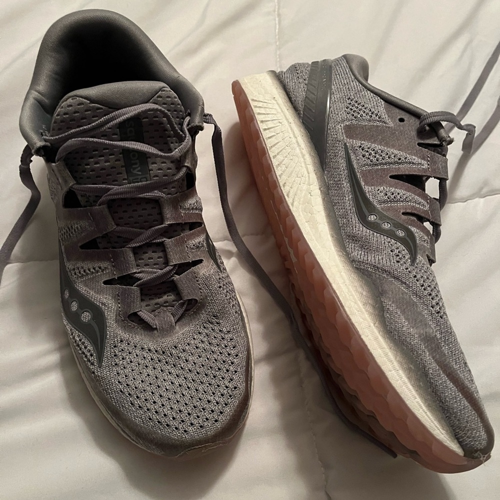 Saucony women’s 9.5